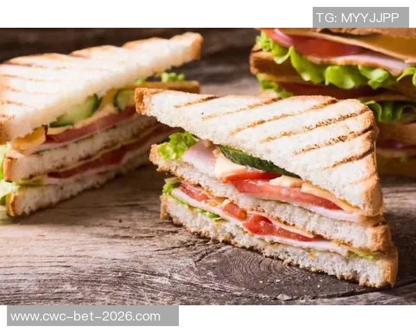 足球俱乐部三明治定妆的独特魅力与创意呈现之旅 足球俱乐部三明治定妆的独特魅力与创意呈现之旅